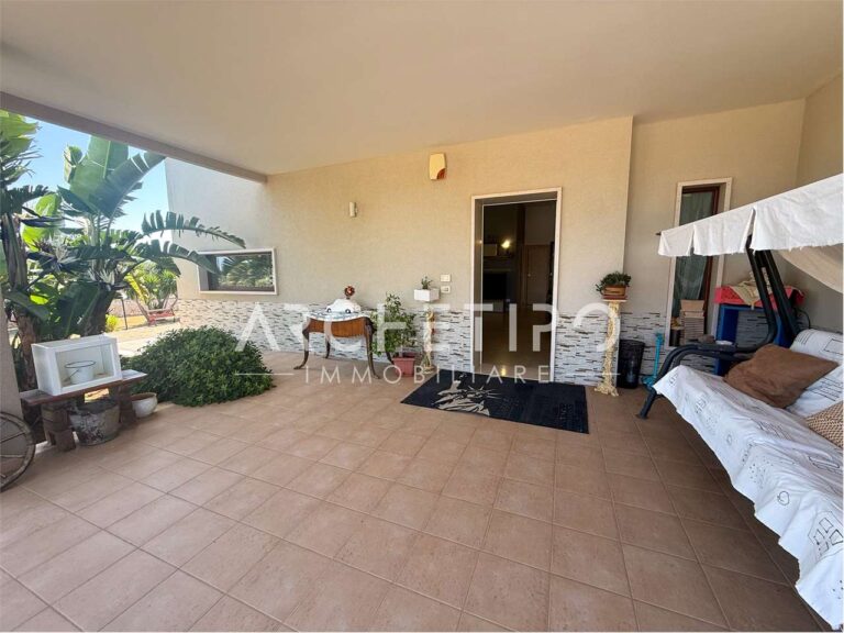 AK-088/2026 VILLA INDIPENDENTE CON PISCINA
